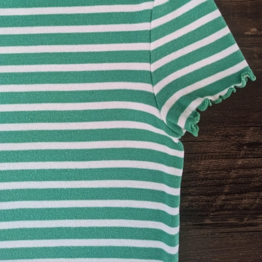 Gap Tee Shirt